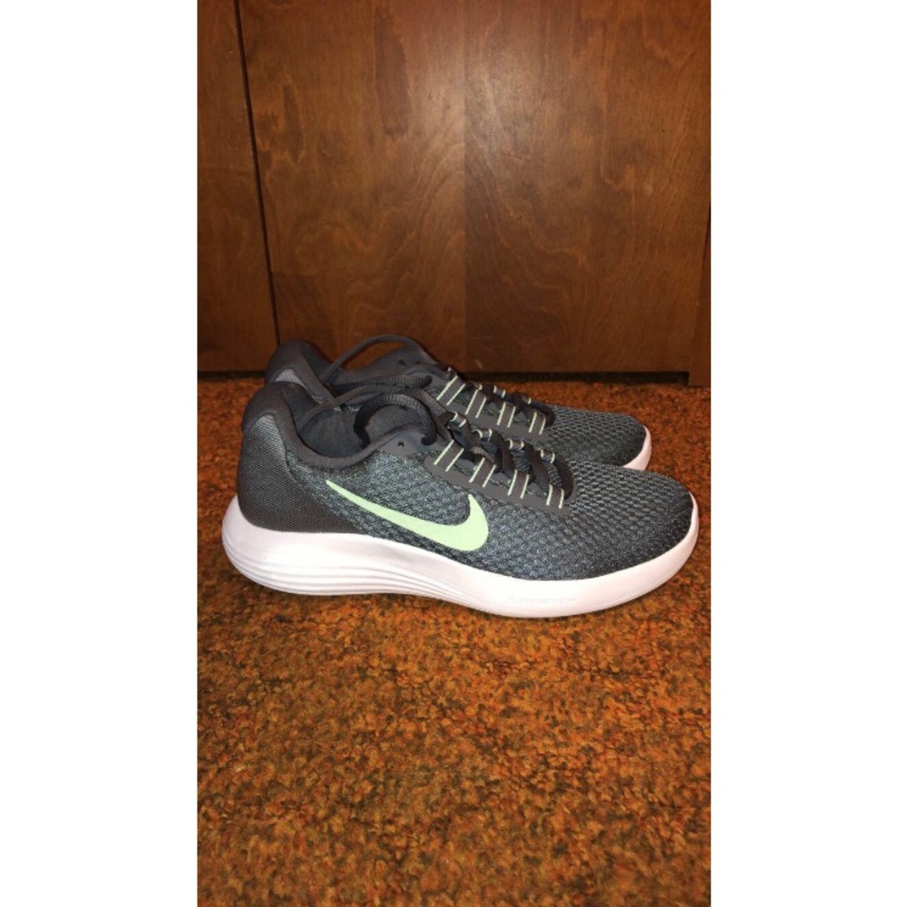 Nike Lunar Converge Grey Athletic Shoes